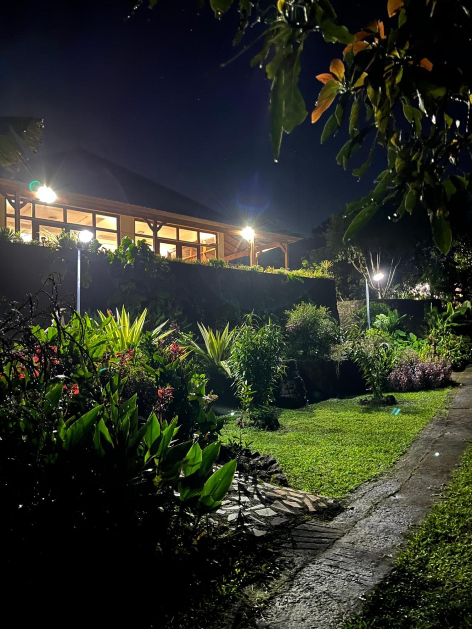 Manigelang Villa Munduk Exterior foto